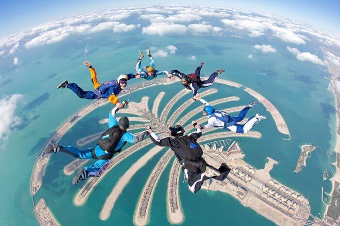 متطلبات القفز من سماء دبي