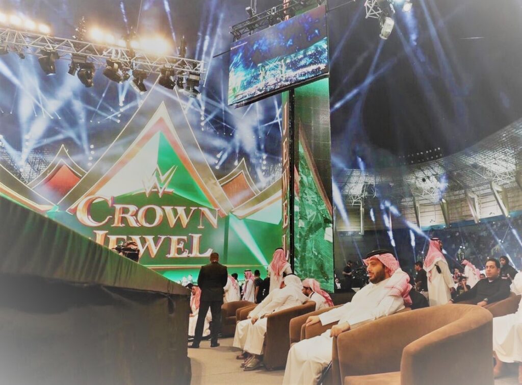 عرض WWE القادم في السعودية 2022