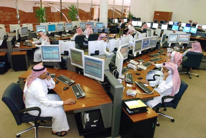 تعرَّف على الأوراق المطلوبة للسفر إلى السعودية للعمل