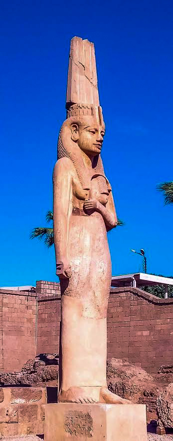 "عروس أخميم" أكبر تمثال أثري لملكة في