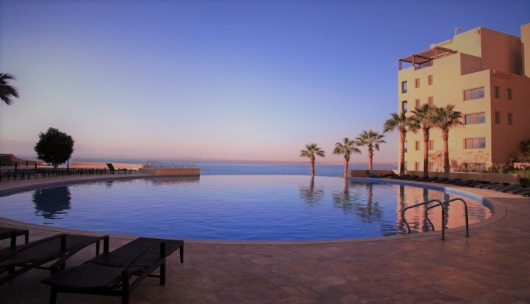 فنادق البحر الميت