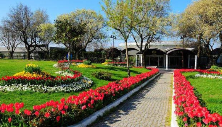 حديقة فلوريدا  منطقة بكركوي اسطنبول