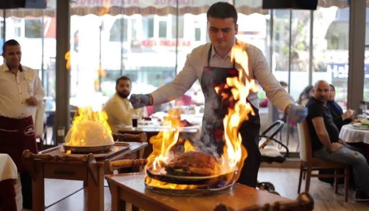 ‪مطعم بوراك اشهر المطاعم في اسطنبول