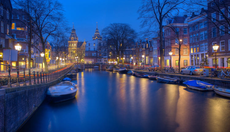 لماذا تسمى هولندا بلد الطواحين؟